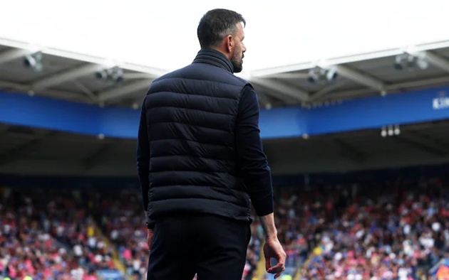 Hành trình ngắn ngủi đầy sóng gió của Ruud van Nistelrooy tại Leicester City