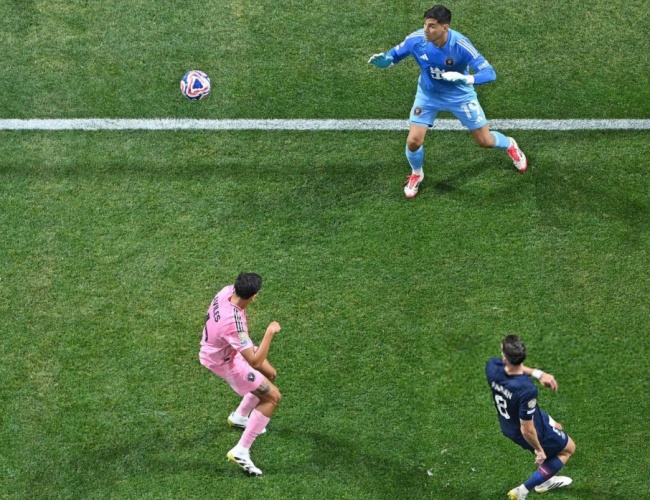 PSG áp đảo Inter Miami với chiến thắng 4-0, Messi bất lực