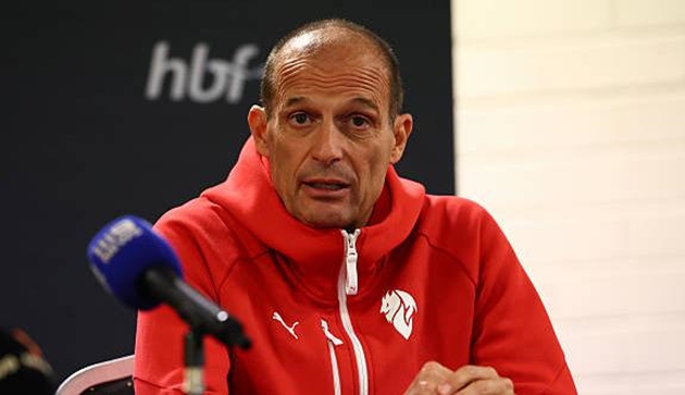 Max Allegri và cuộc cách mạng chiến thuật 3-5-2 tại AC Milan